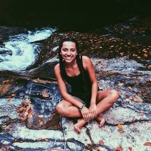 Meet your Posher, Kelly